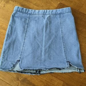 Brandy Melville skirt